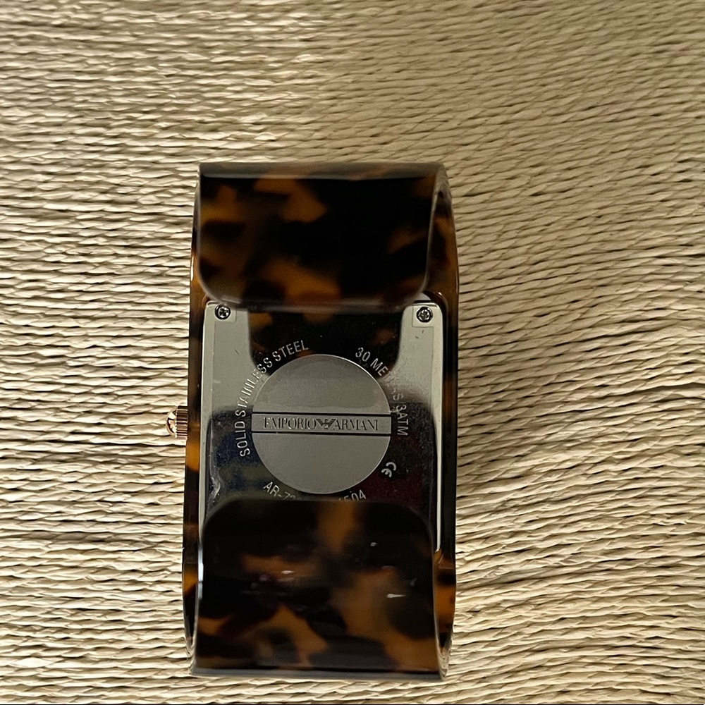 EMPORIO ARMANI PRE-LOVED AUTHENTIC DESIGNER TORTOISE PRINT DESIGN RESIN WATCH - Picture 4 of 11